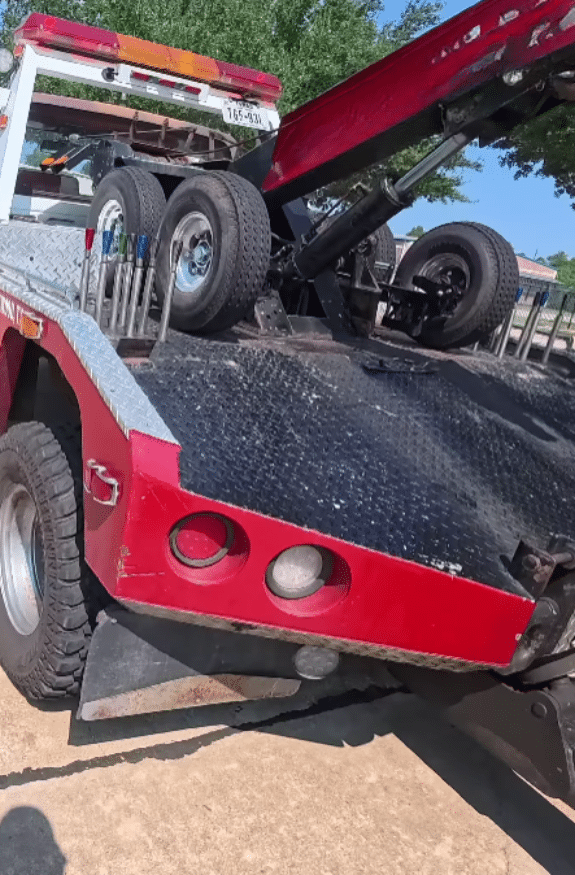 Metro South Towing